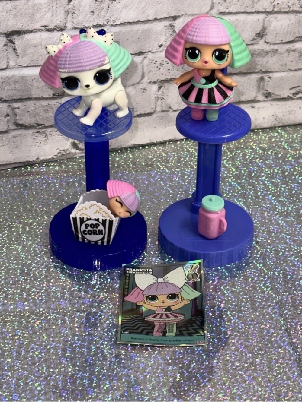 L.O.L. Surprise! LOL Surprise PRANKSTA Family Lil Sis Lil Pet Bottle Bag Card